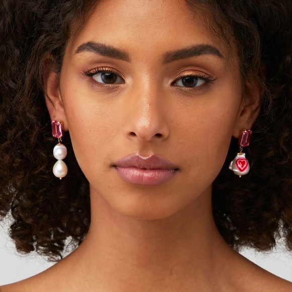 HEART CRYSTAL EARRINGS - Picture 2 of 2